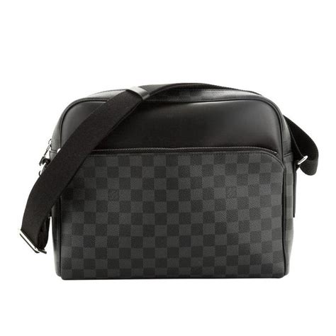louis vuitton dayton reptor mm